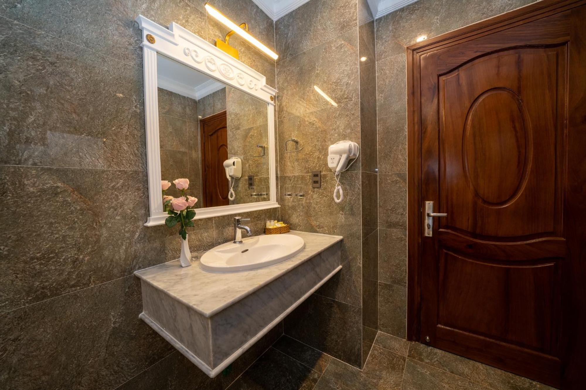 Hanz Premium Mai Vang Hotel Dalat Bagian luar foto